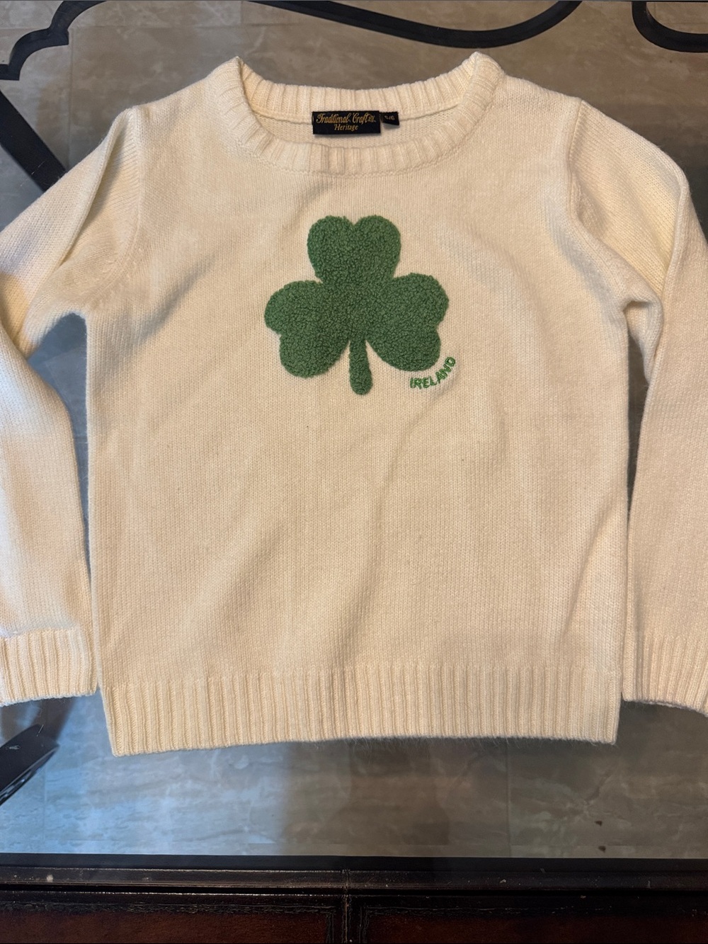 Heritage Crewneck Sweater in Cream with Green Shamrock